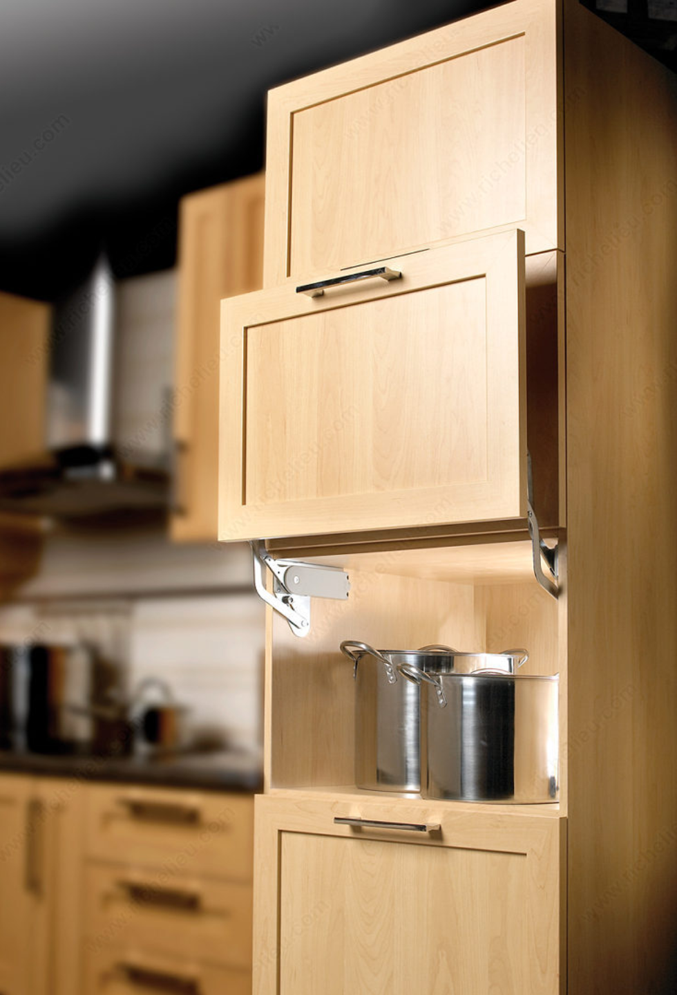 Barre stabilisatrice transversale pour système escamotable Lift sugatsune