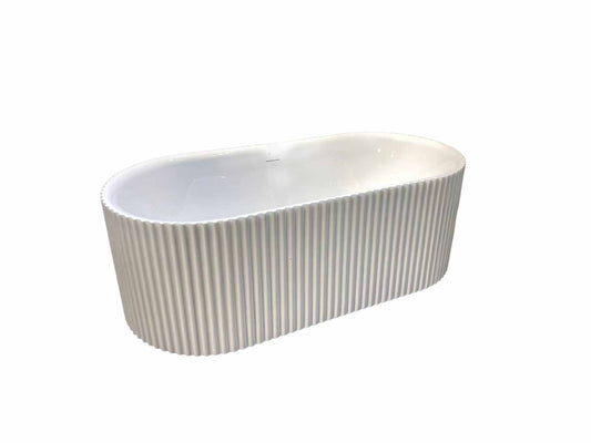 Freestanding Bathtub, White Size: 67-3/4×32-1/4×22-4/5 in  (1720×820×580mm)