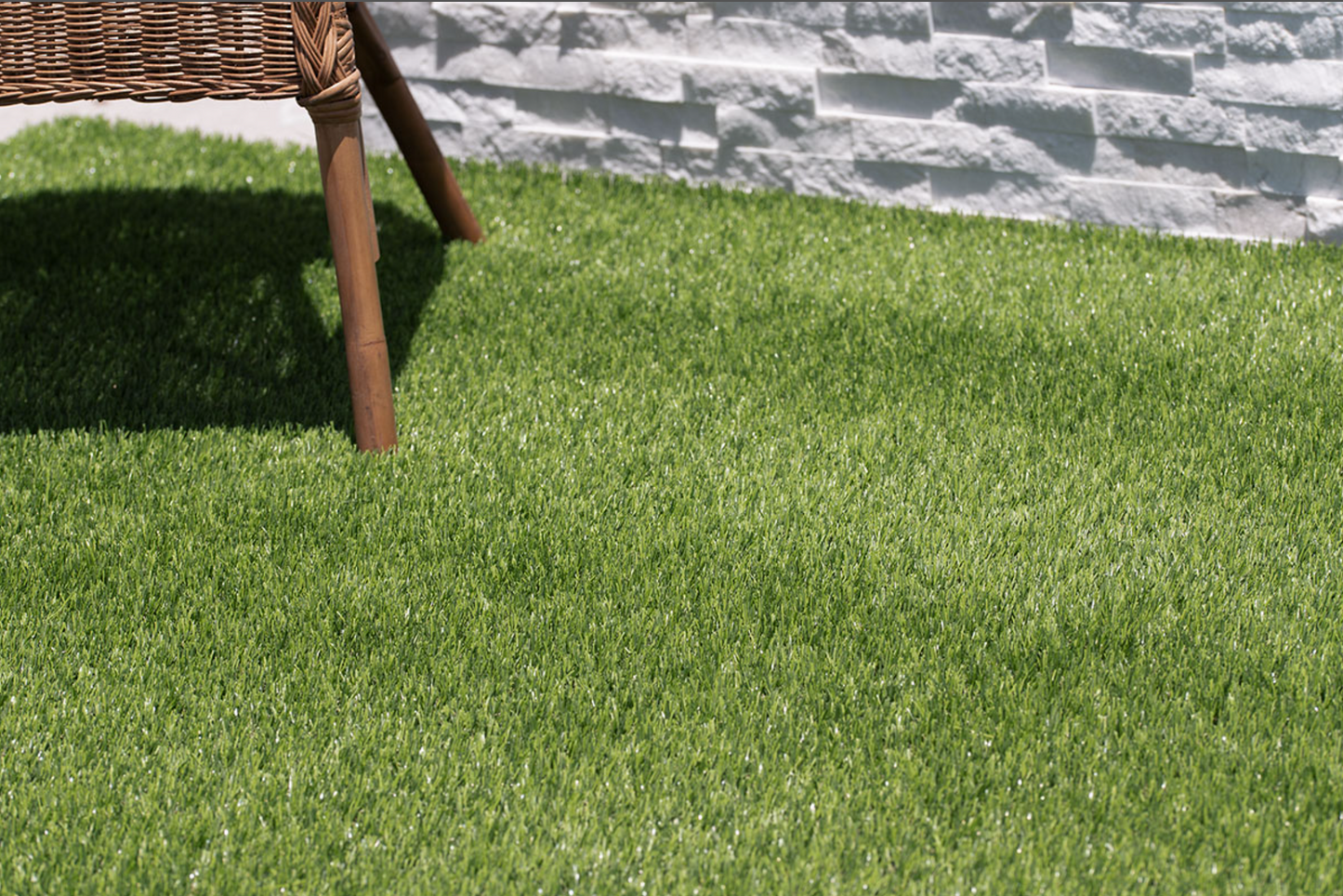Turf Artificial Grass Emerald Green Turf 76 - 15 FTx100 FT/Roll