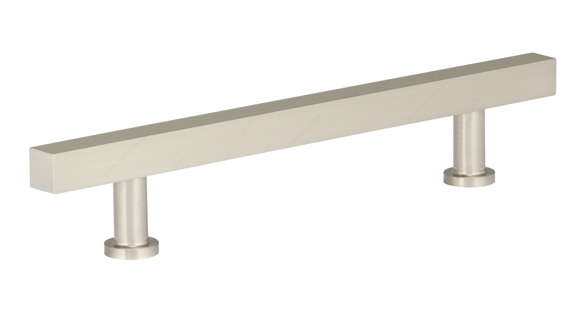 Modern Metal Pull - 8864 Richelieu