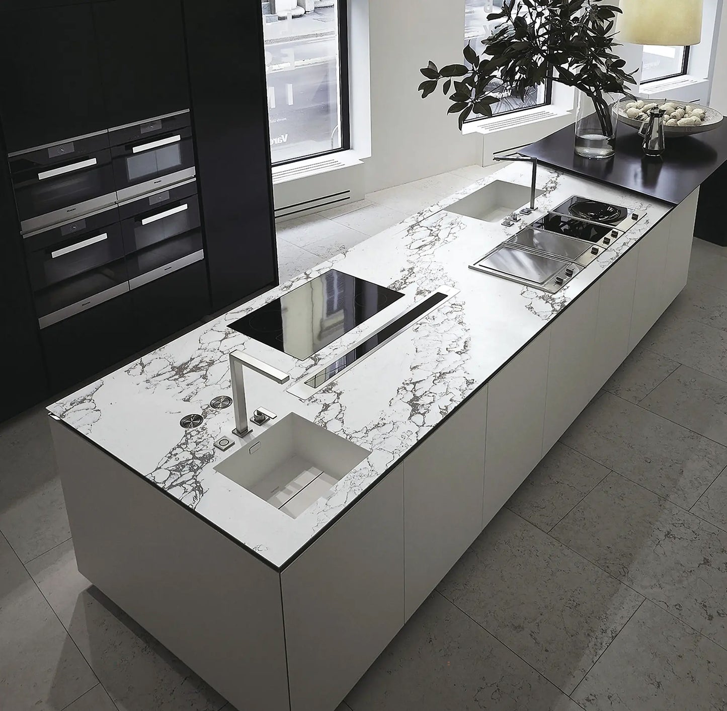 Comptoir en quartz 2 cm - 3cm TCE 4038 Charcoal Arabescato 63 x 126 po